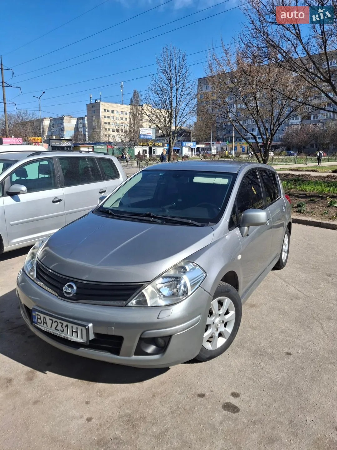 Nissan TIIDA, 2011