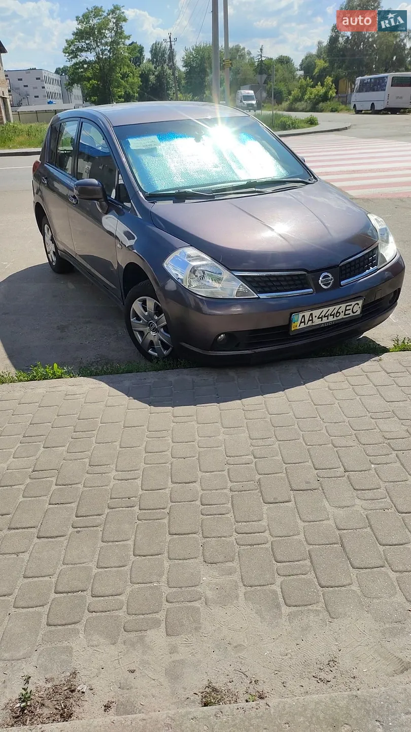 Nissan TIIDA, 2008