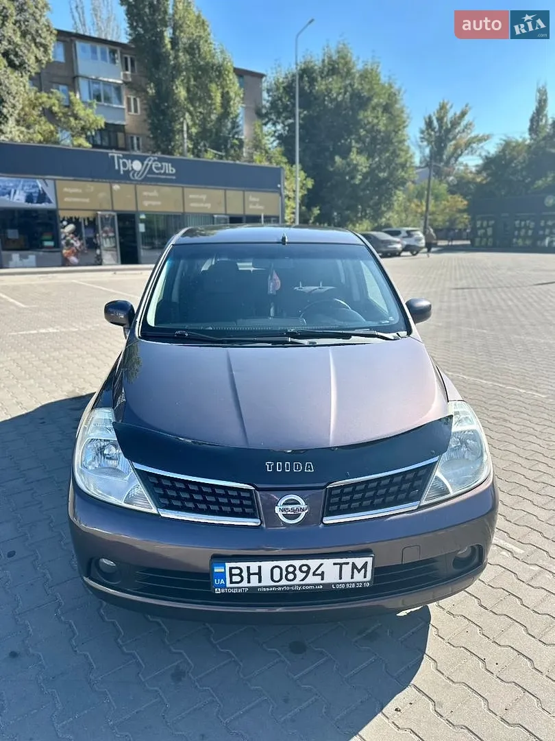 Nissan TIIDA, 2008