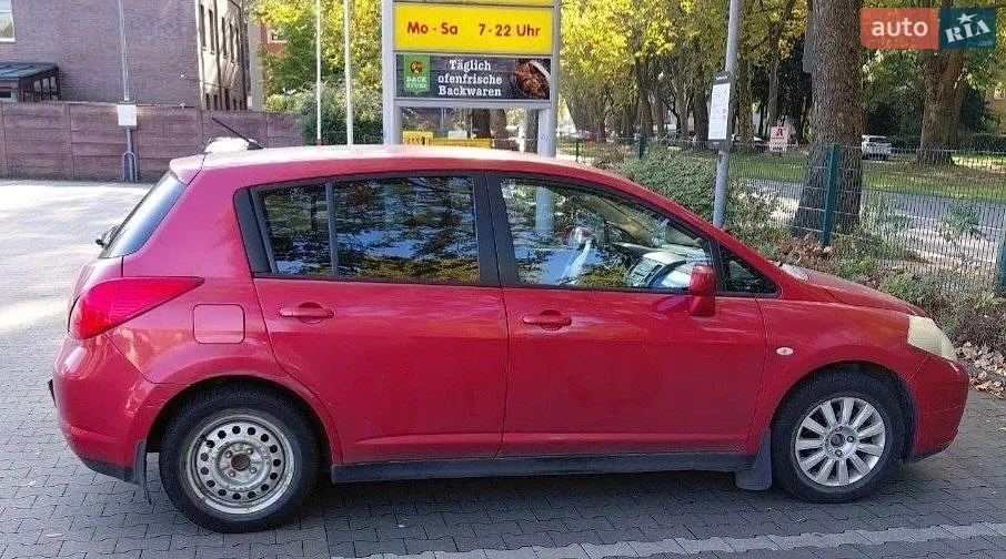 Nissan TIIDA, 2008
