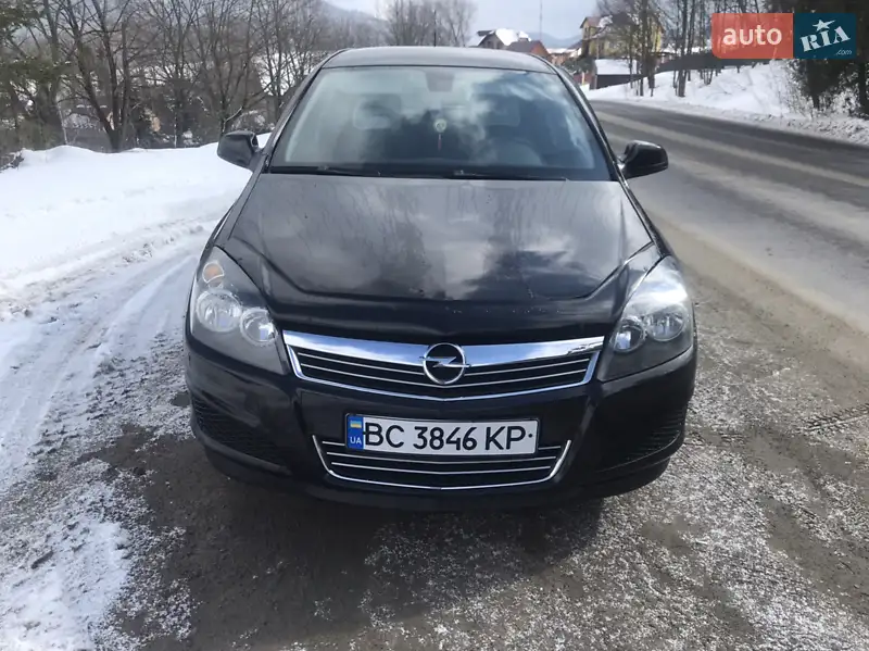 Opel Astra, 2010