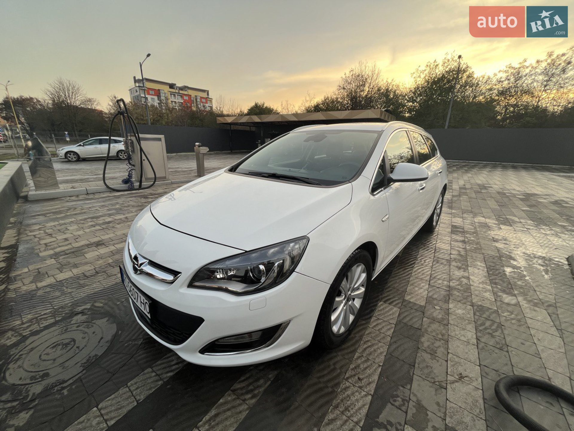 Opel Astra, 2012