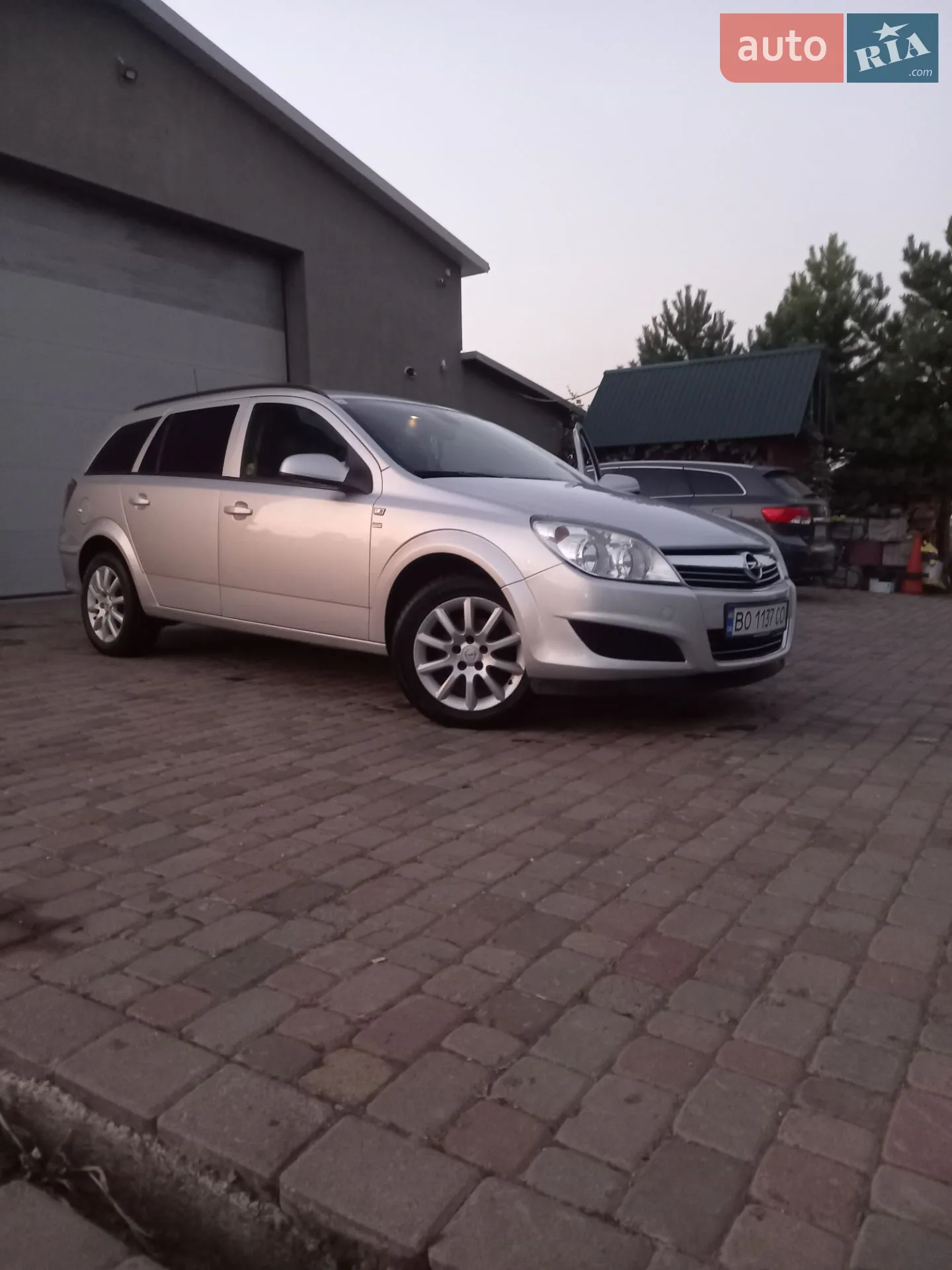 Opel Astra, 2009