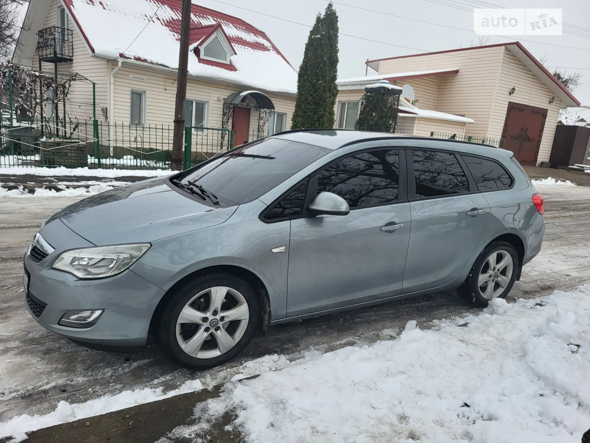 Opel Astra, 2010