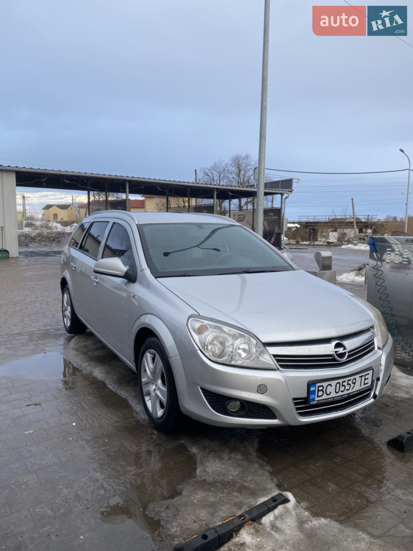 Opel Astra 2010 — 1