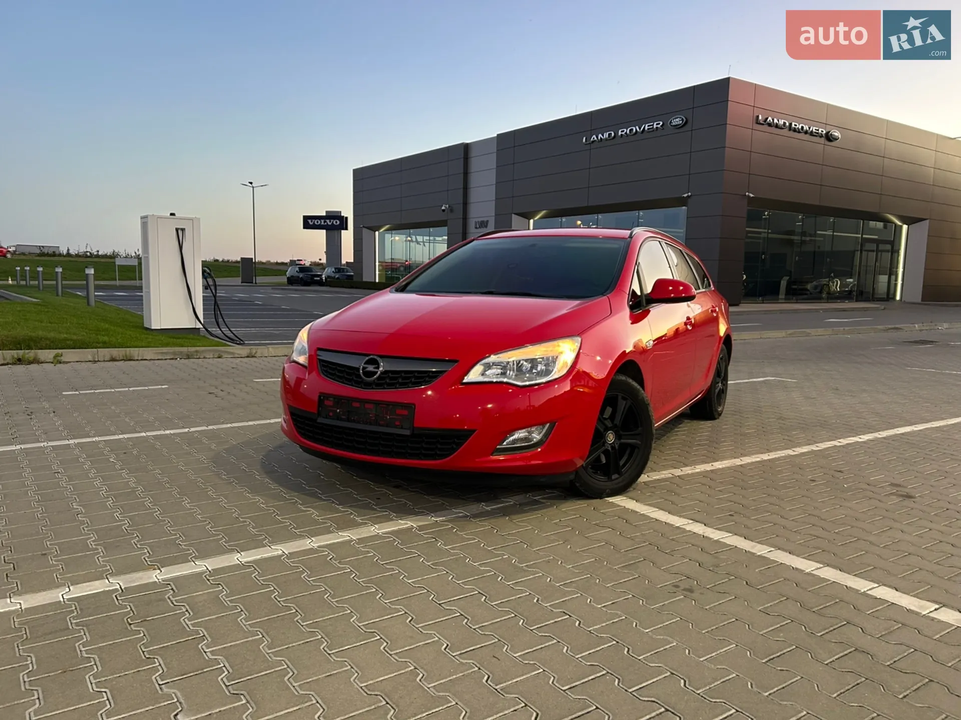 Opel Astra, 2011