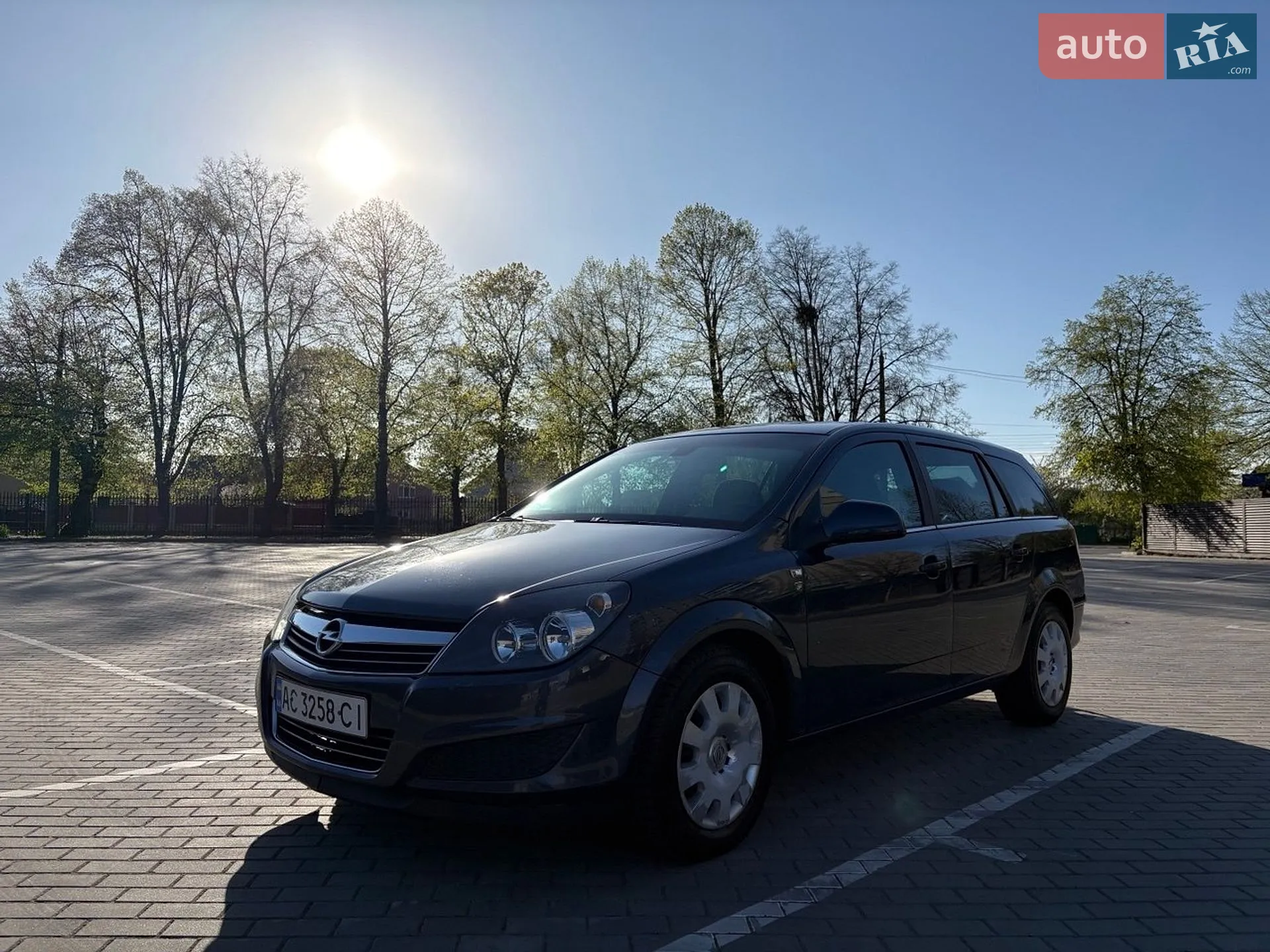 Opel Astra, 2010