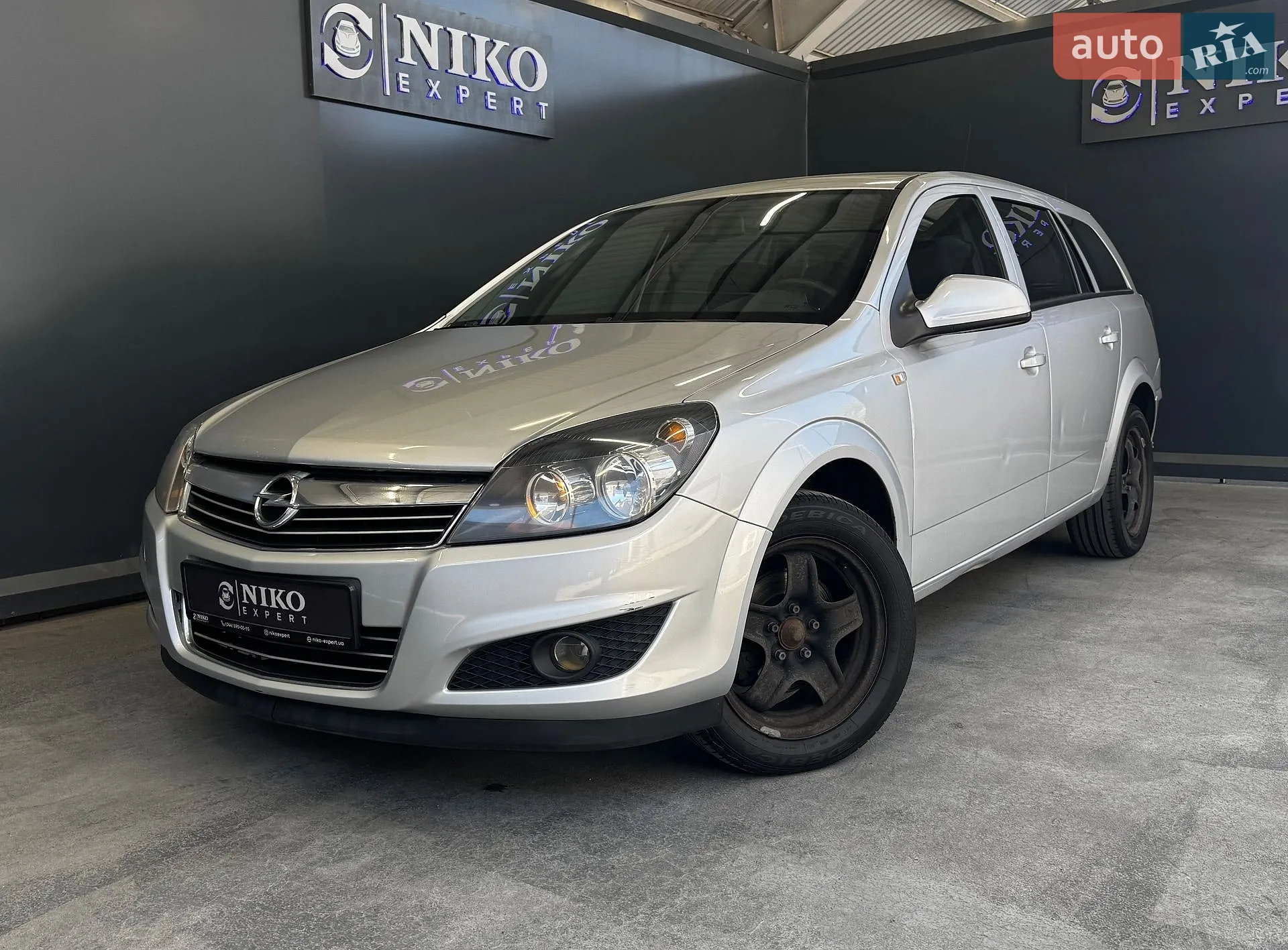 Opel Astra, 2012