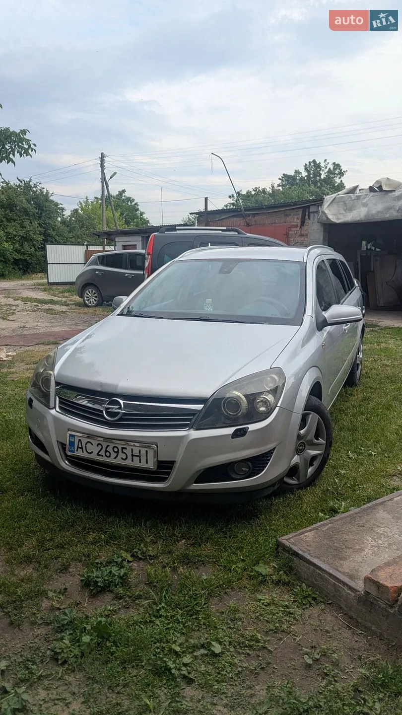 Opel Astra, 2009