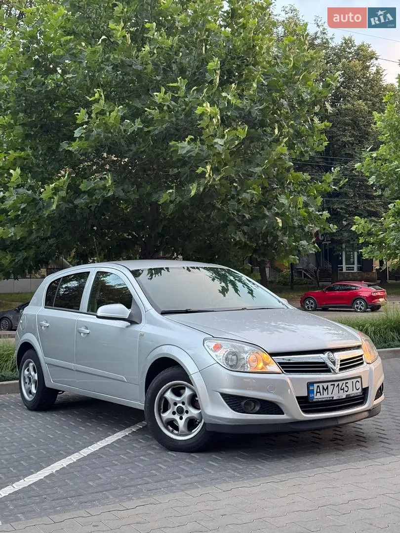 Opel Astra 2008 — 1