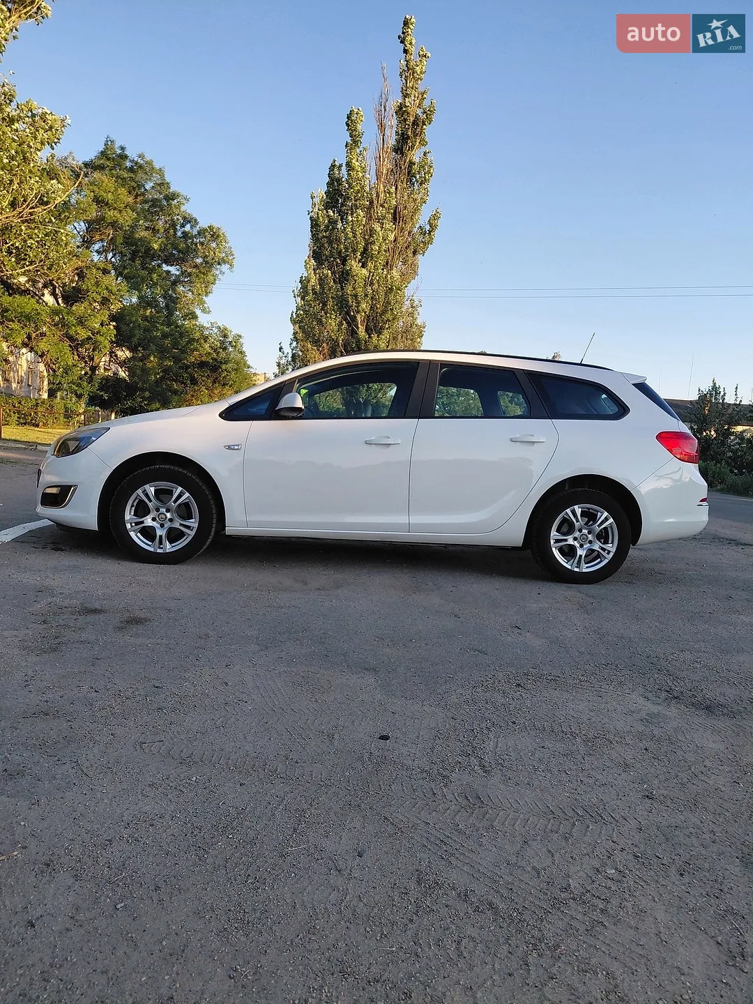 Opel Astra, 2013