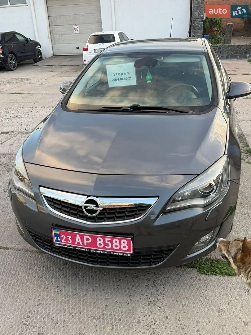 Opel Astra, 2009
