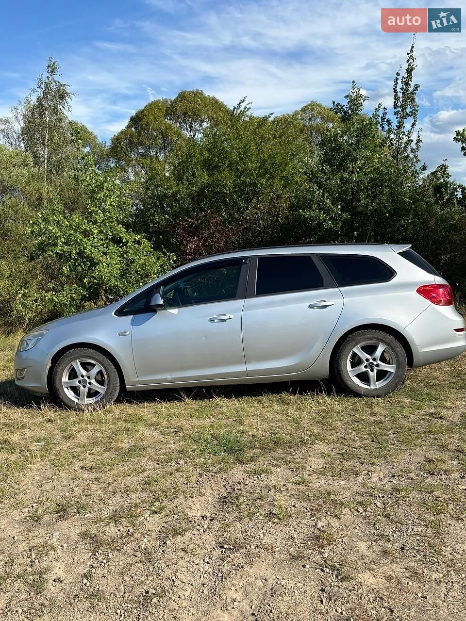 Opel Astra, 2011