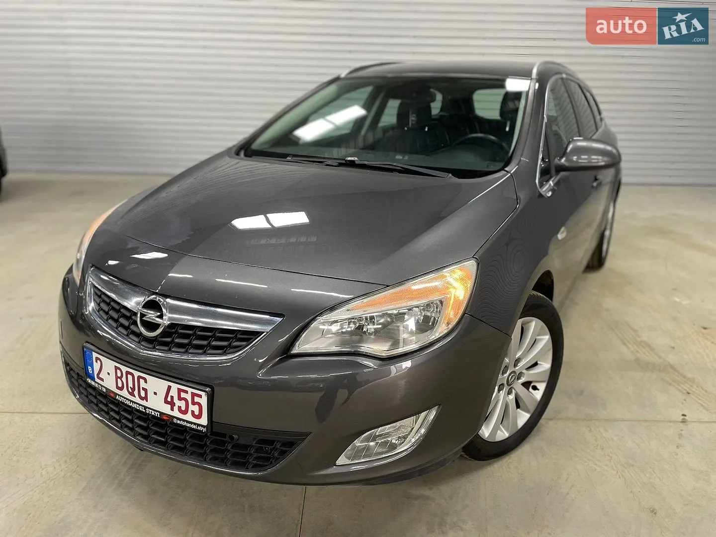 Opel Astra, 2011