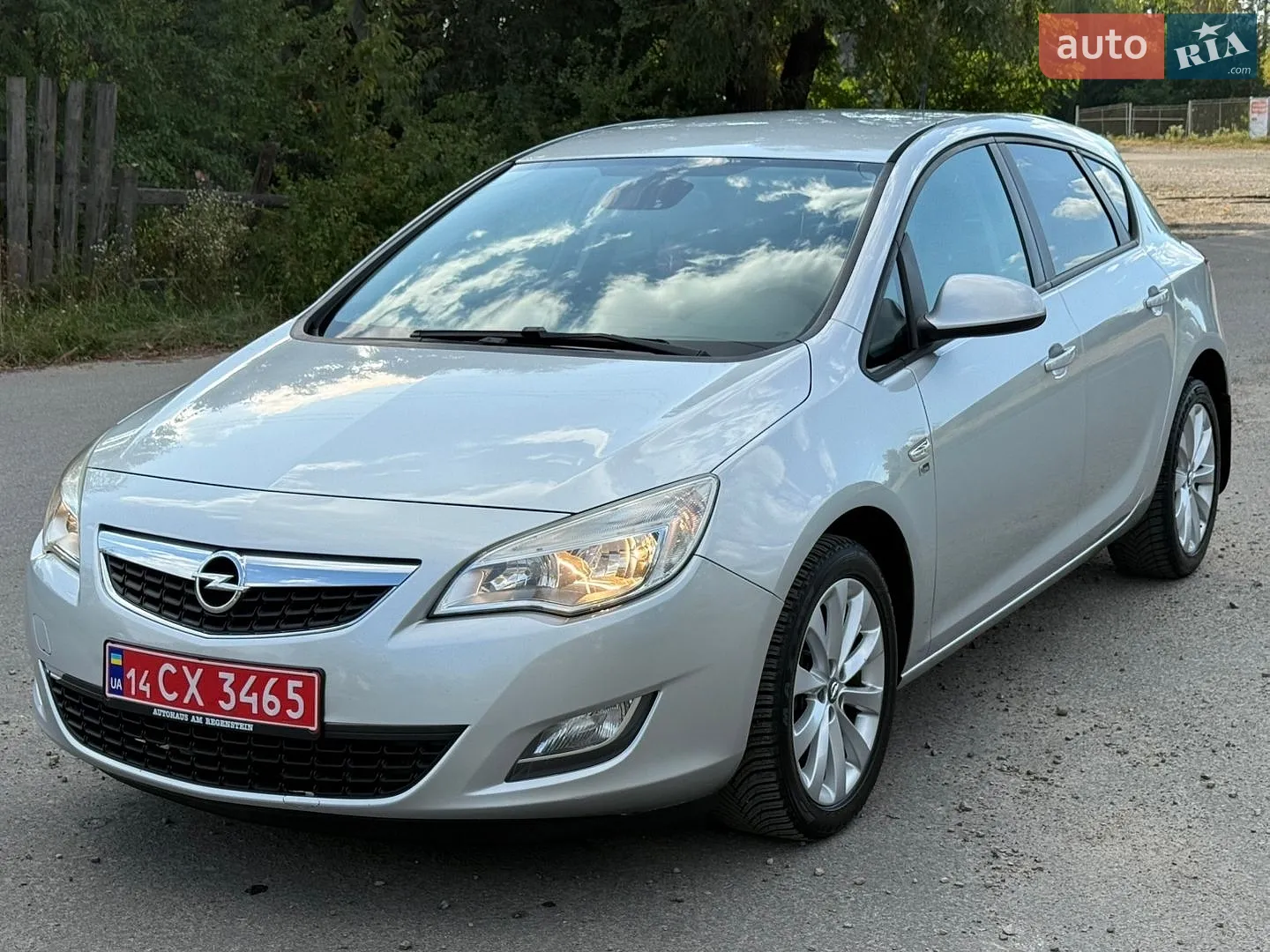 Opel Astra, 2012