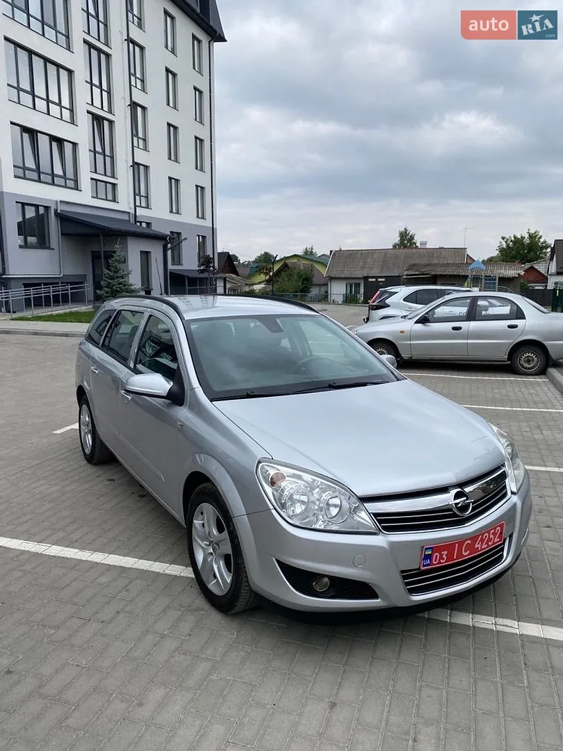 Opel Astra, 2009
