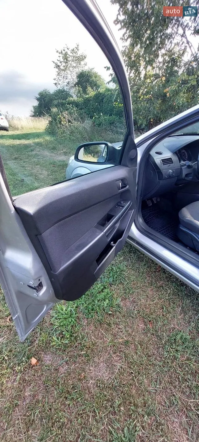 Opel Astra, 2008