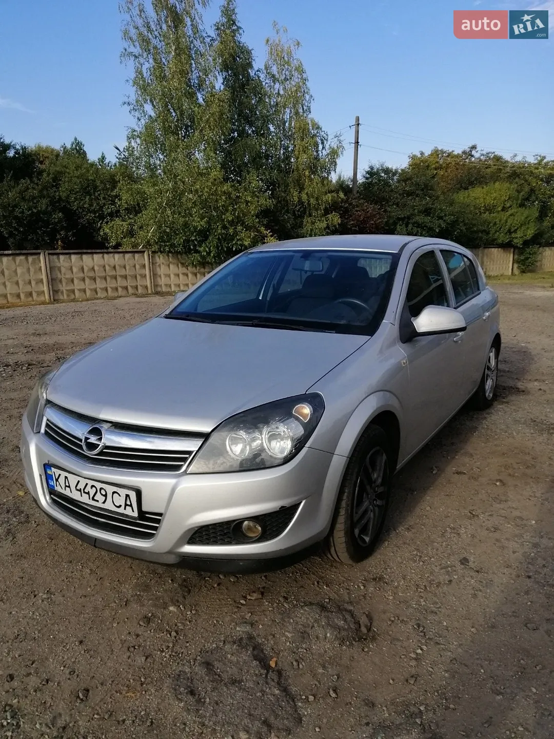 Opel Astra, 2011