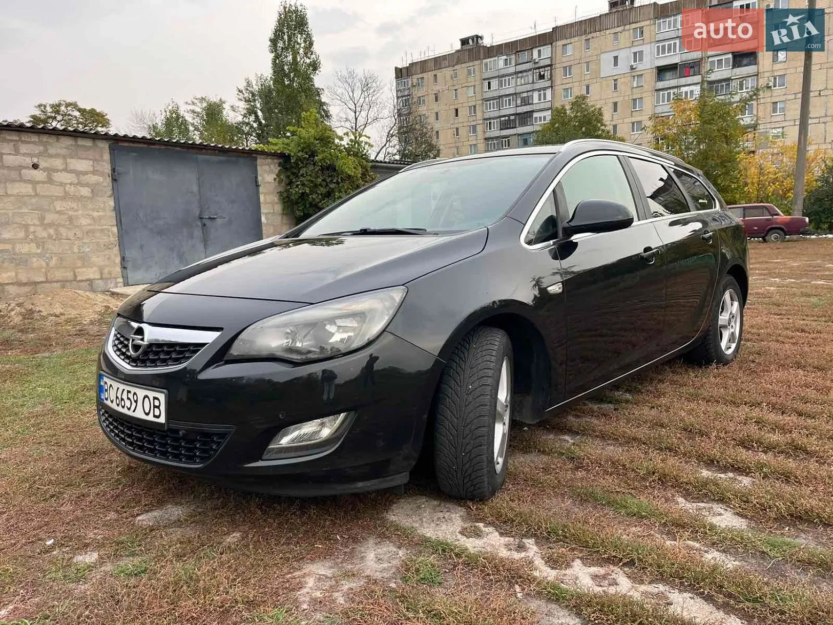 Opel Astra, 2011