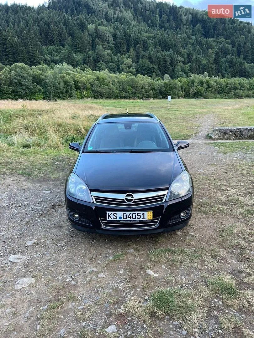 Opel Astra, 2009