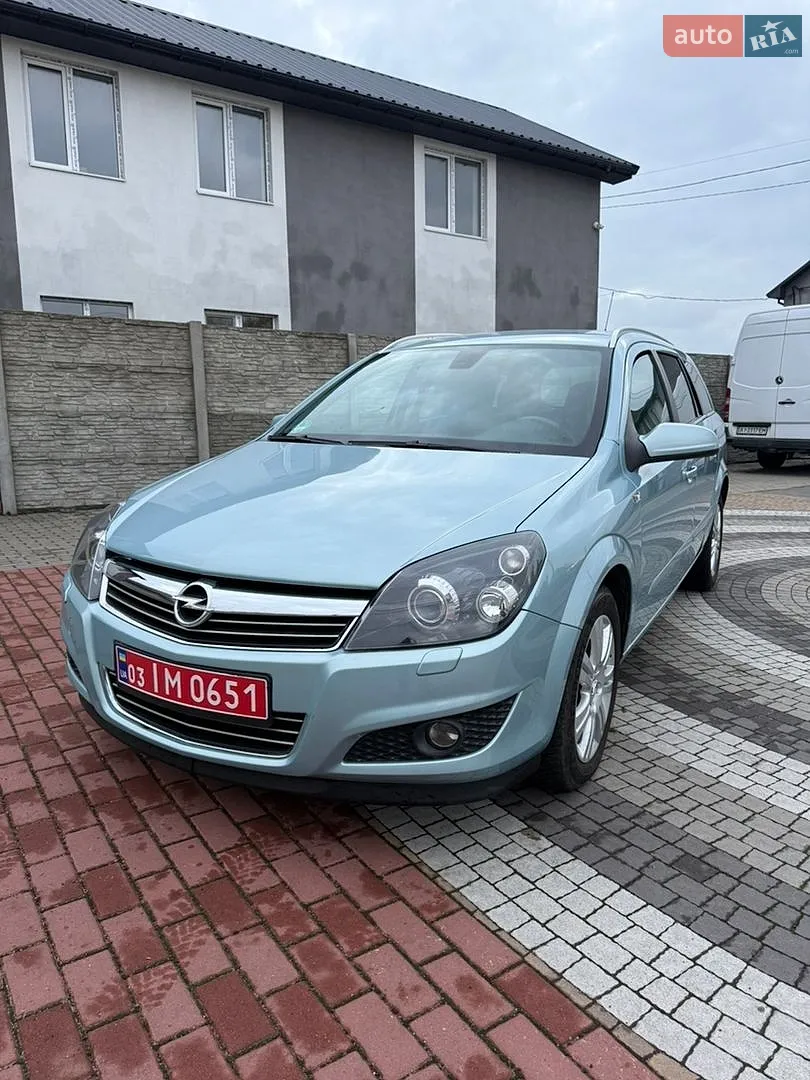 Opel Astra, 2009