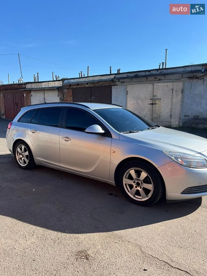 Opel Insignia, 2011