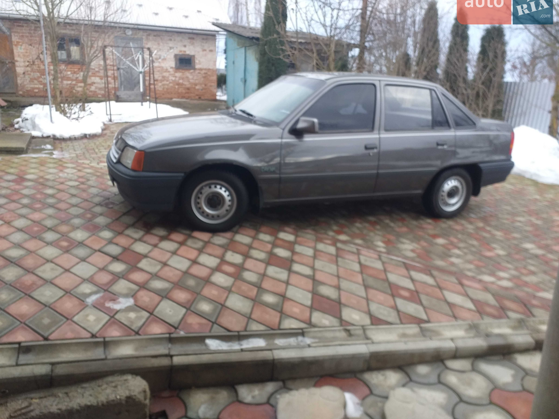 Opel Kadett, 1990