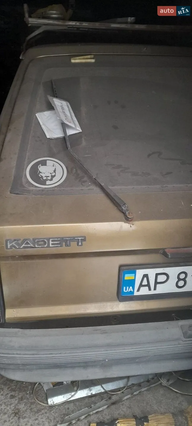 Opel Kadett, 1982