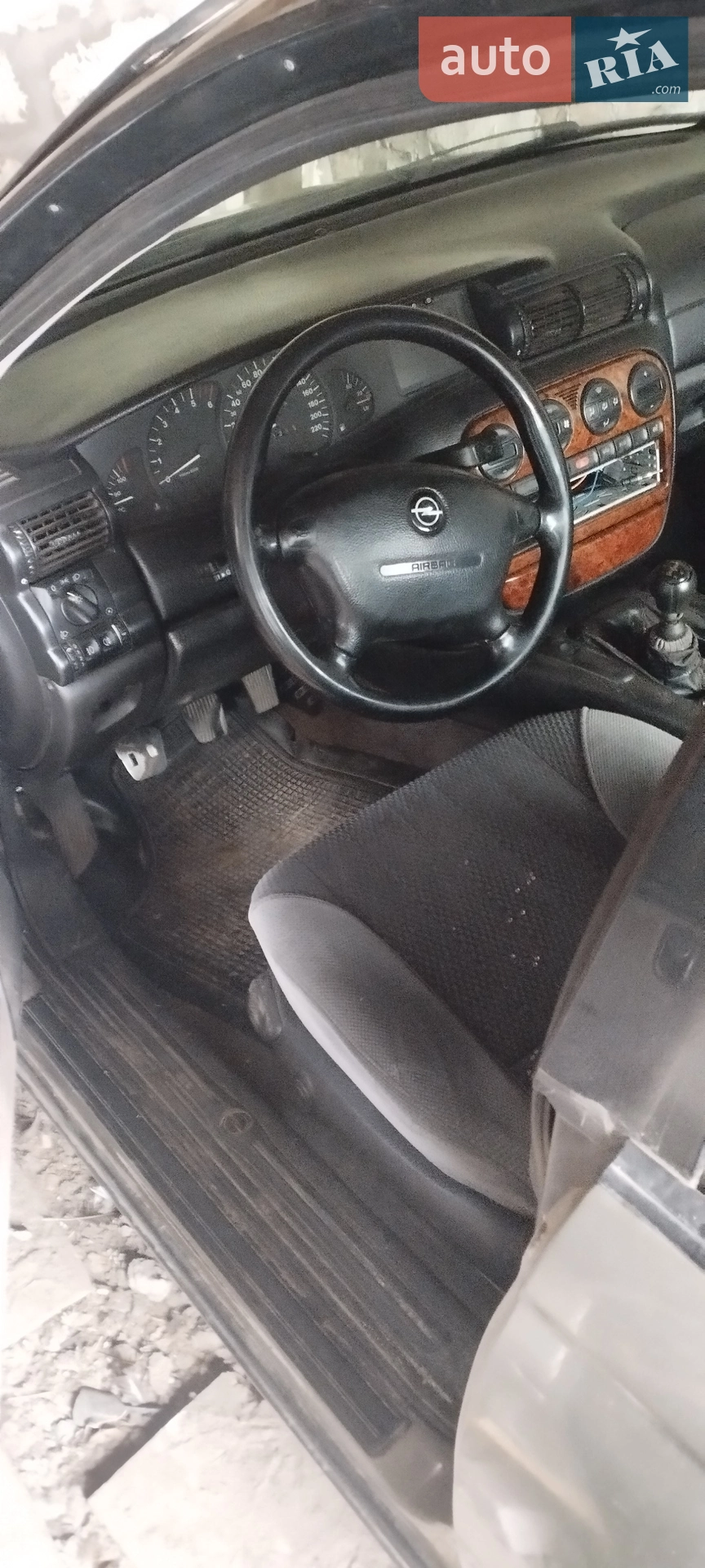 Opel Omega, 1996