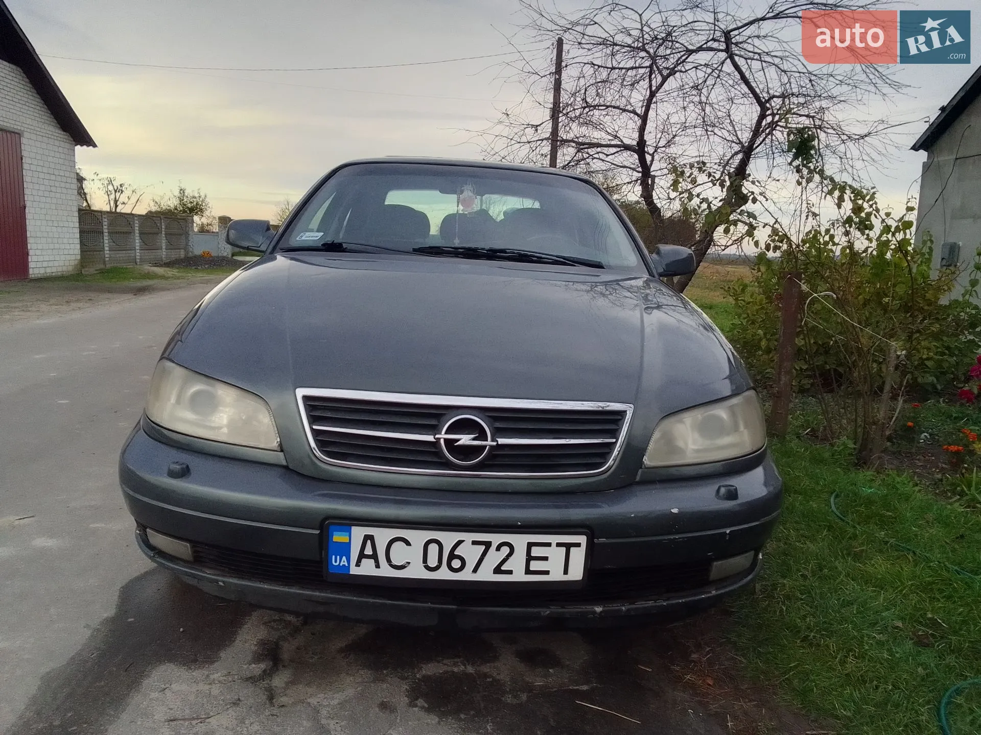 Opel Omega, 2002