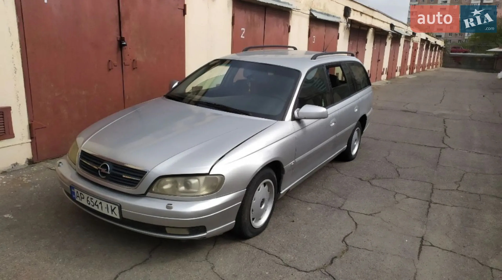 Opel Omega, 2000