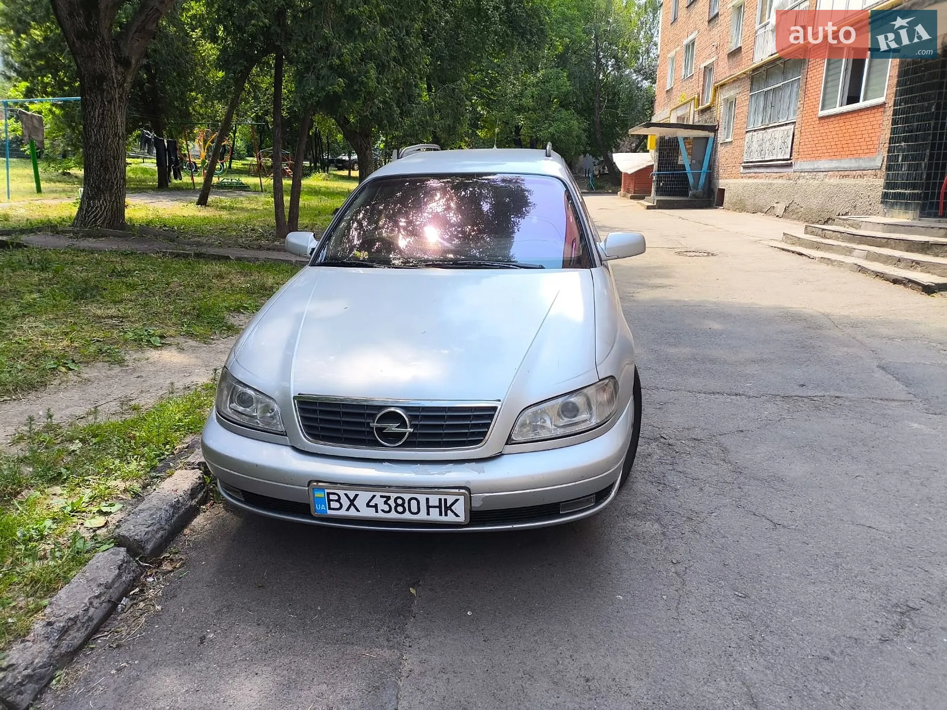 Opel Omega, 2002