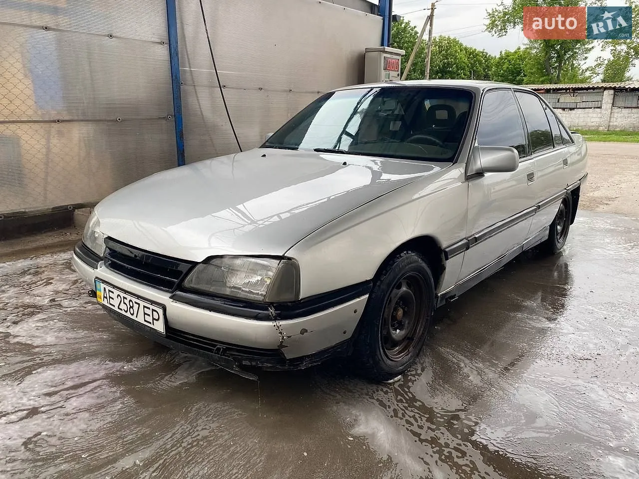 Opel Omega, 1988