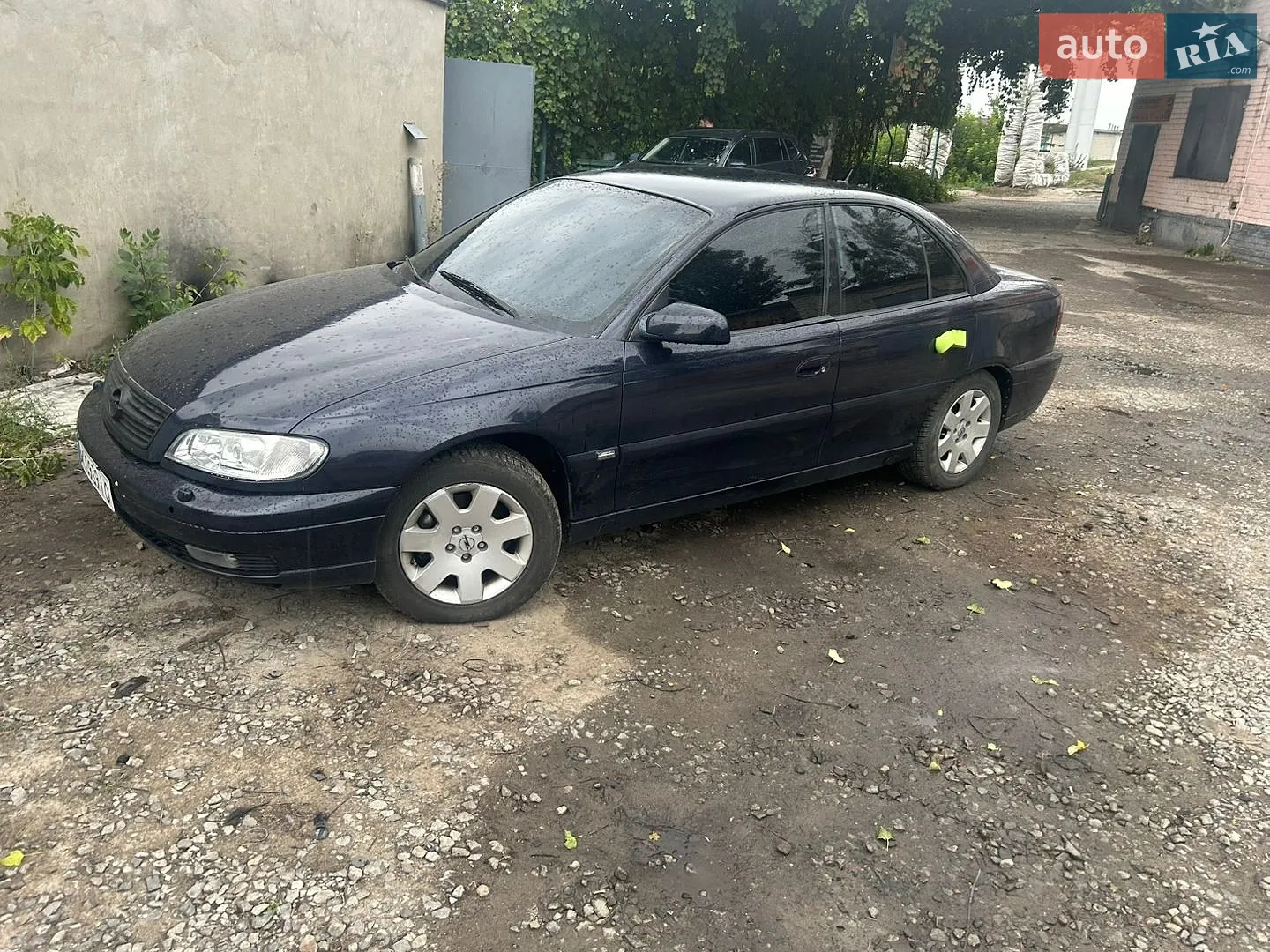 Opel Omega, 2002