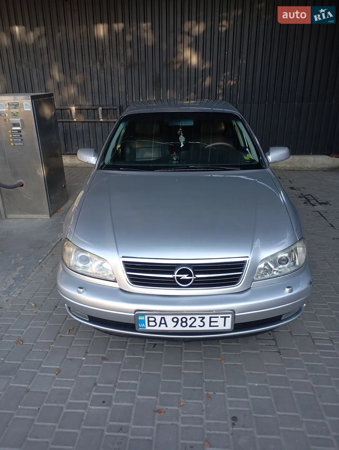 Opel Omega, 2000
