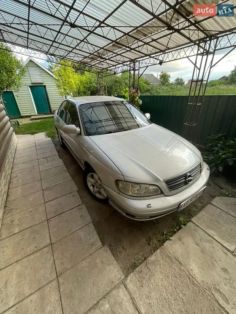 Opel Omega, 2000