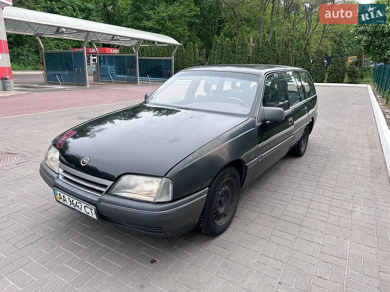 Opel Omega, 1990