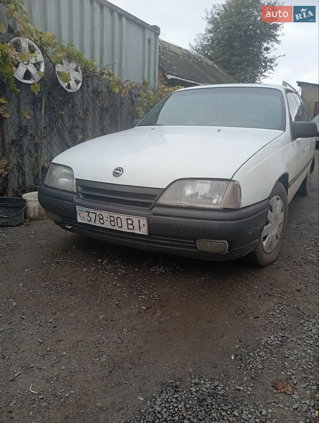 Opel Omega, 1989