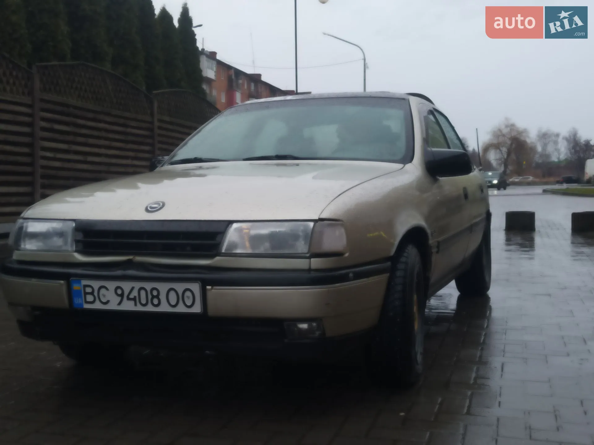 Opel Vectra, 1989