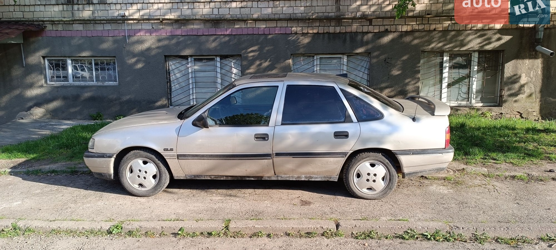 Opel Vectra, 1990