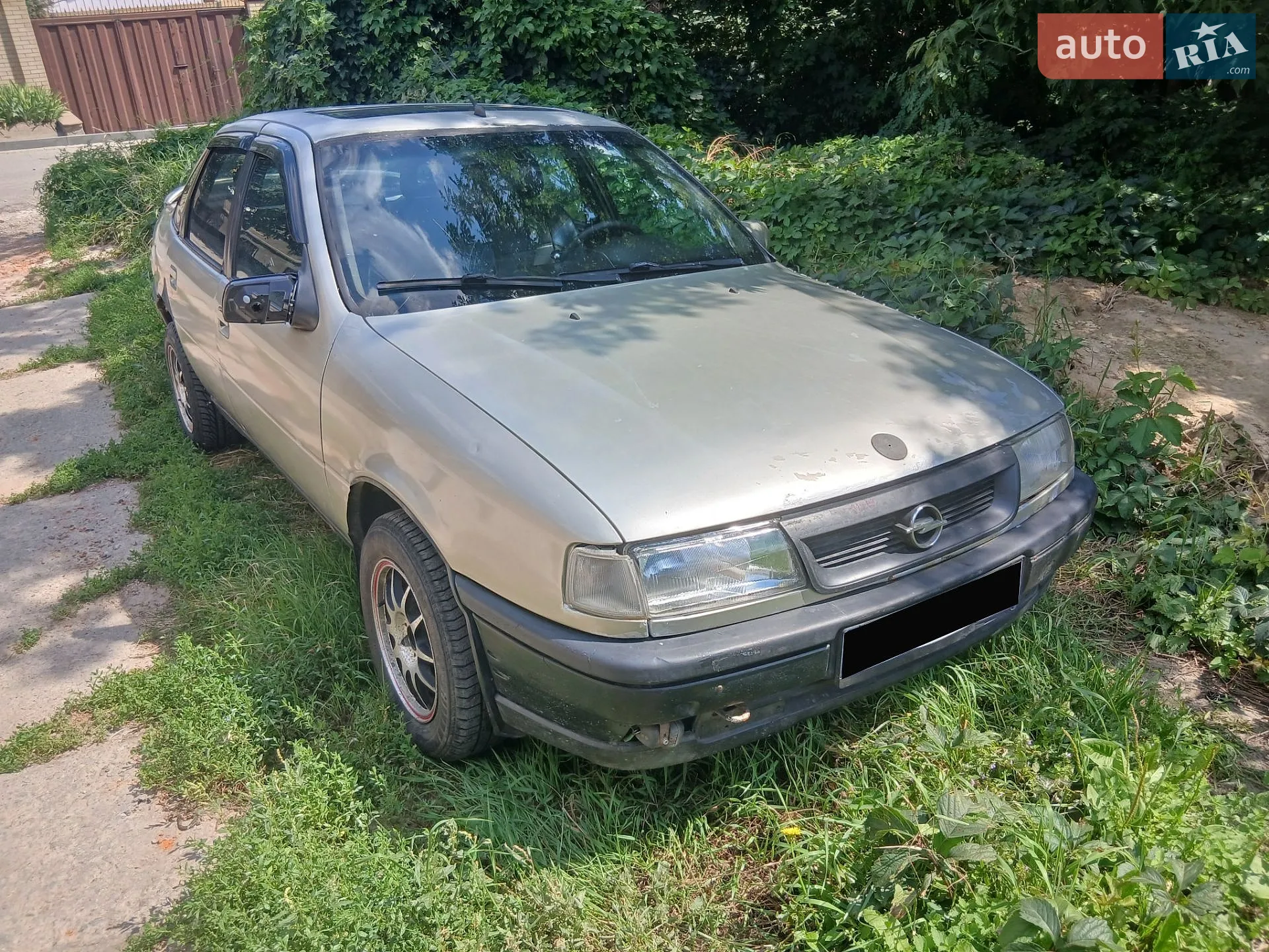 Opel Vectra, 1989