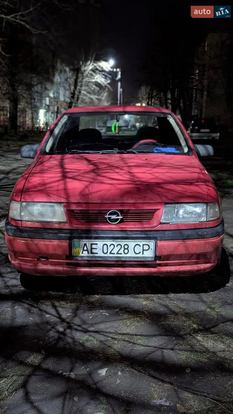 Opel Vectra, 1993