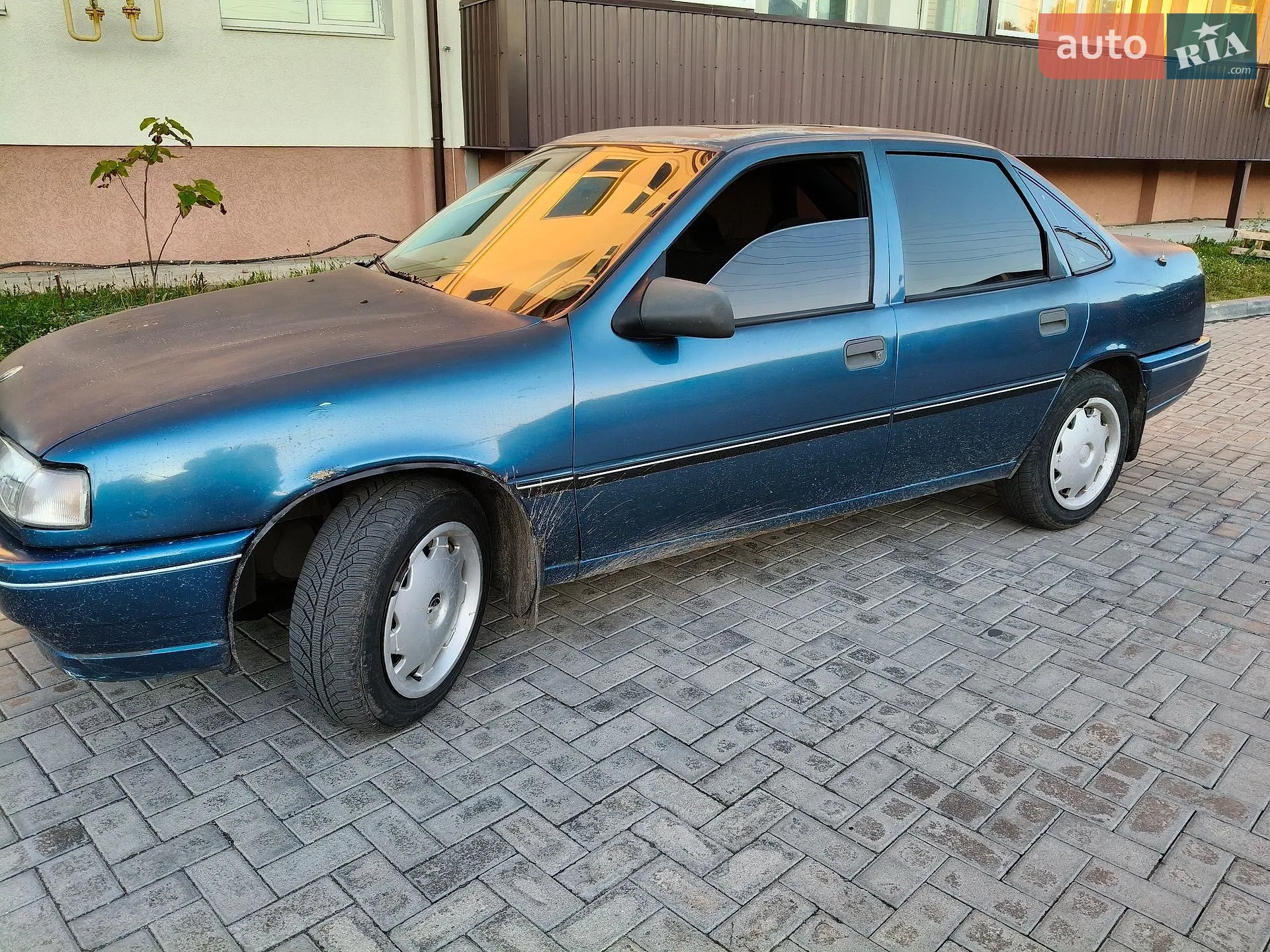 Opel Vectra, 1989