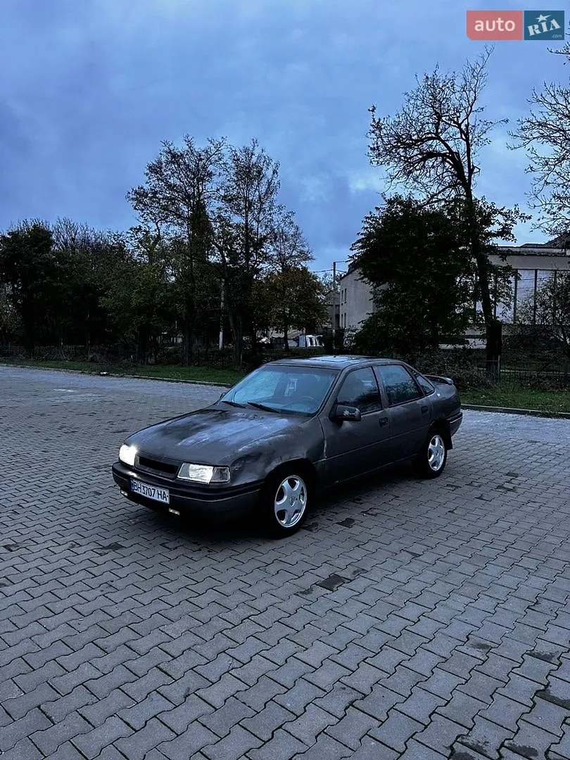 Opel Vectra, 1989