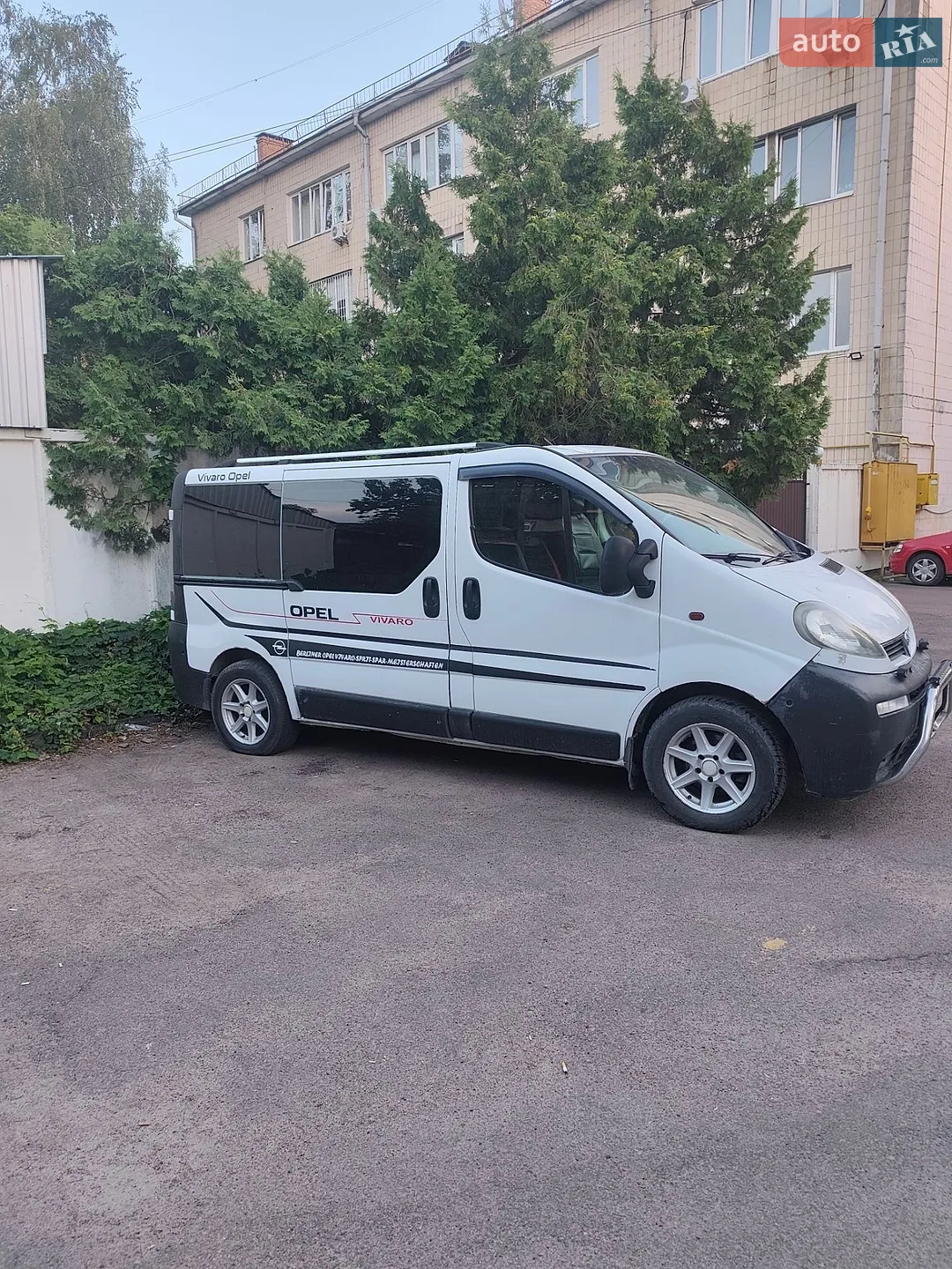Opel Vivaro, 2004