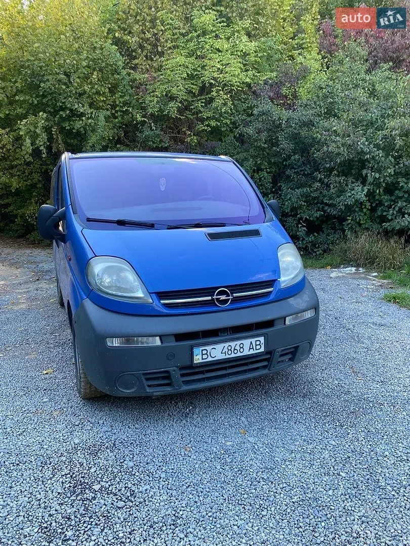 Opel Vivaro, 2005