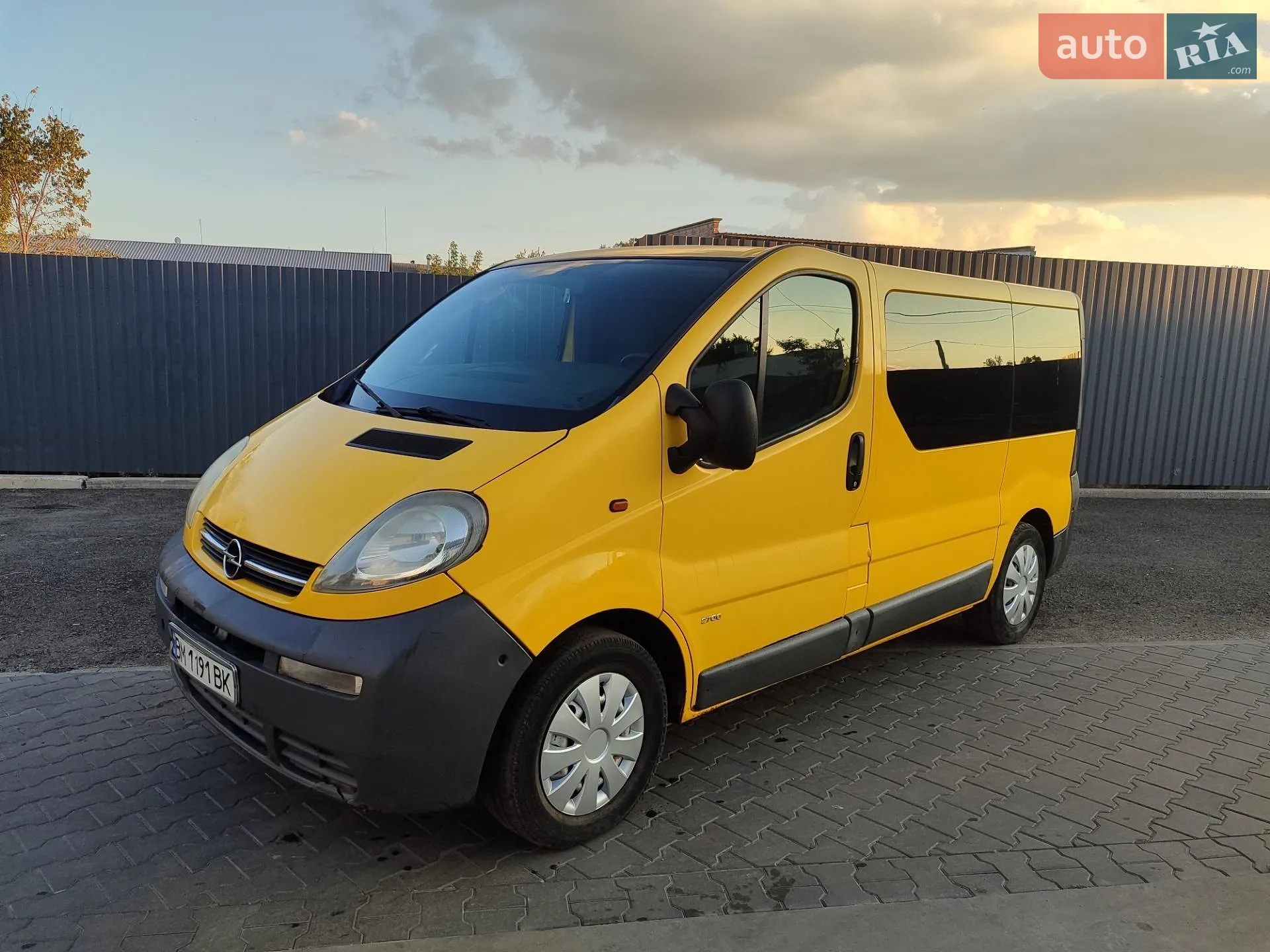Opel Vivaro, 2003