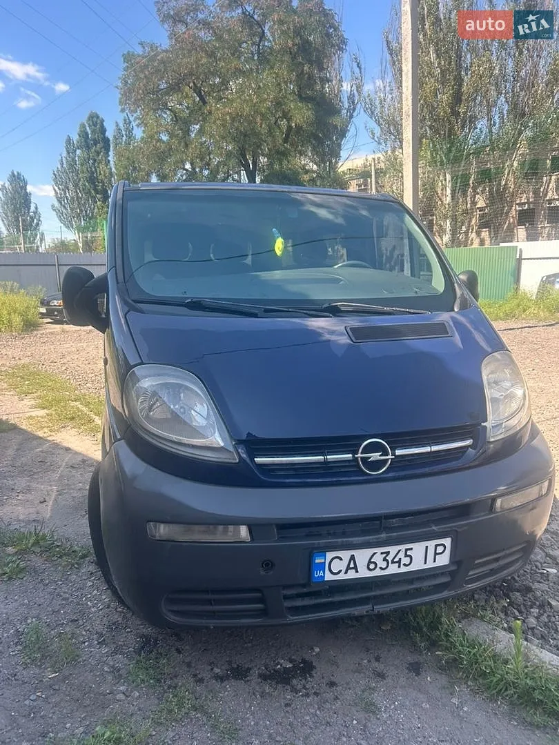Opel Vivaro, 2002