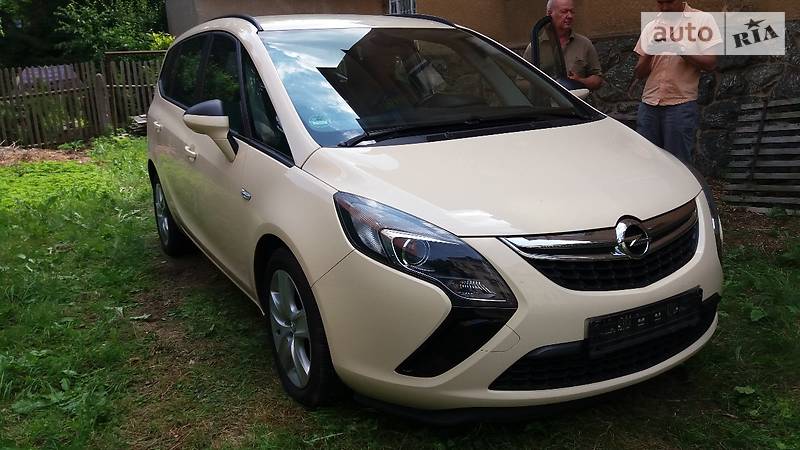 Opel Zafira, 2013