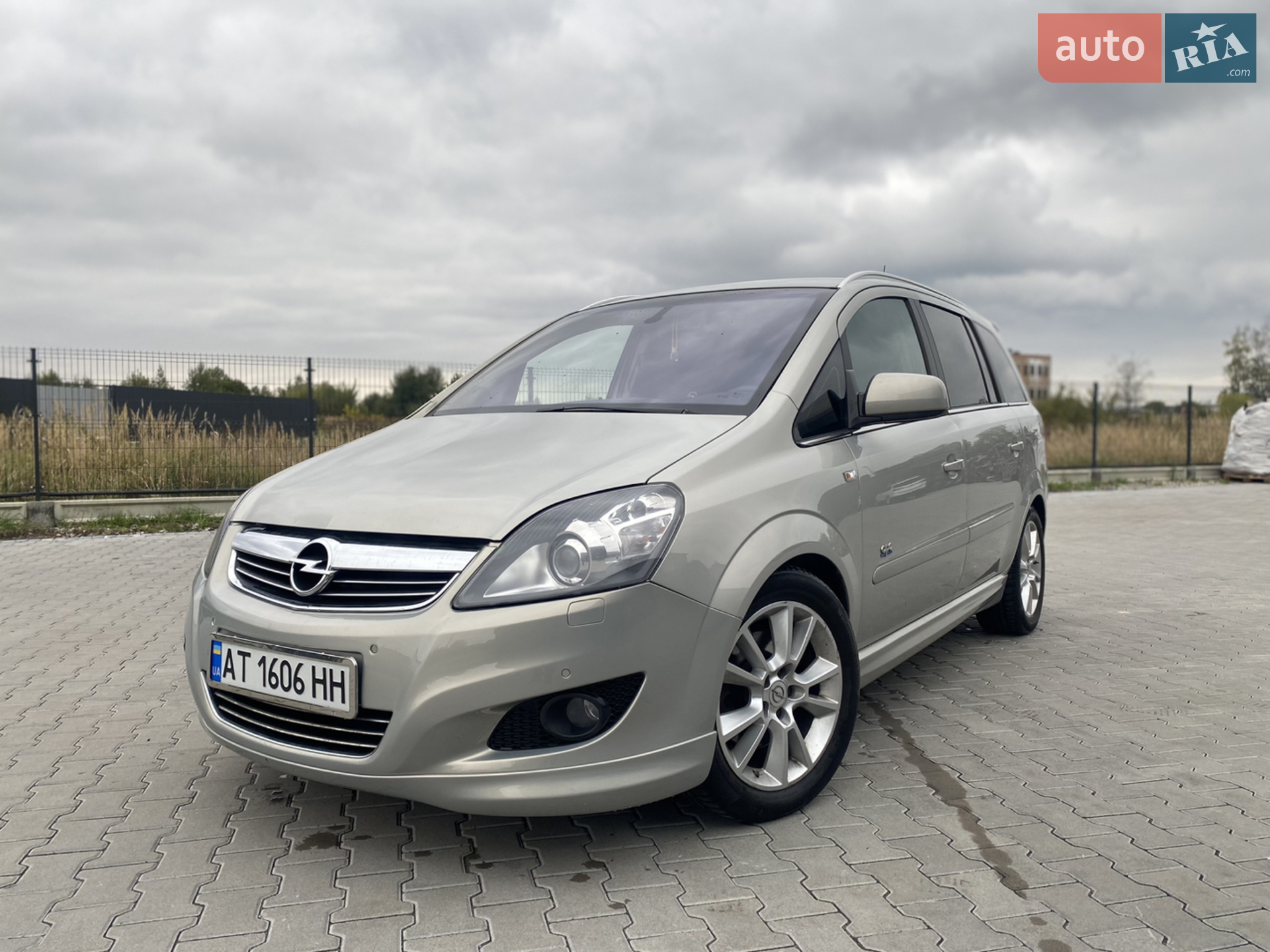Opel Zafira, 2011